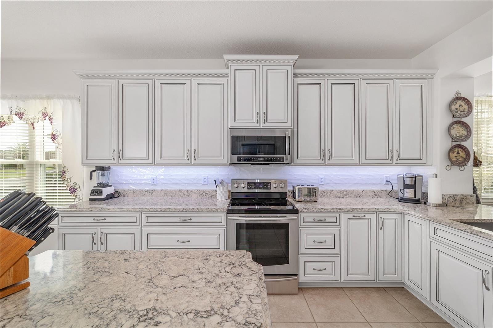 Image 33 of 89 For 9333 124th Place