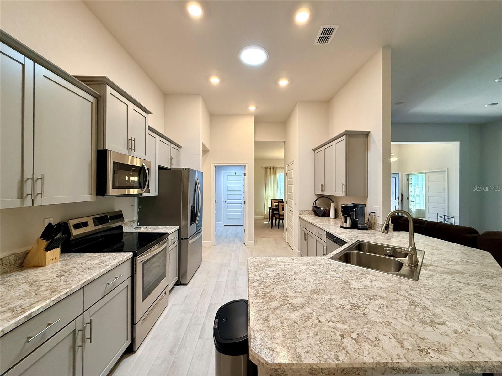 Image 27 of 53 For 9832 46th Court