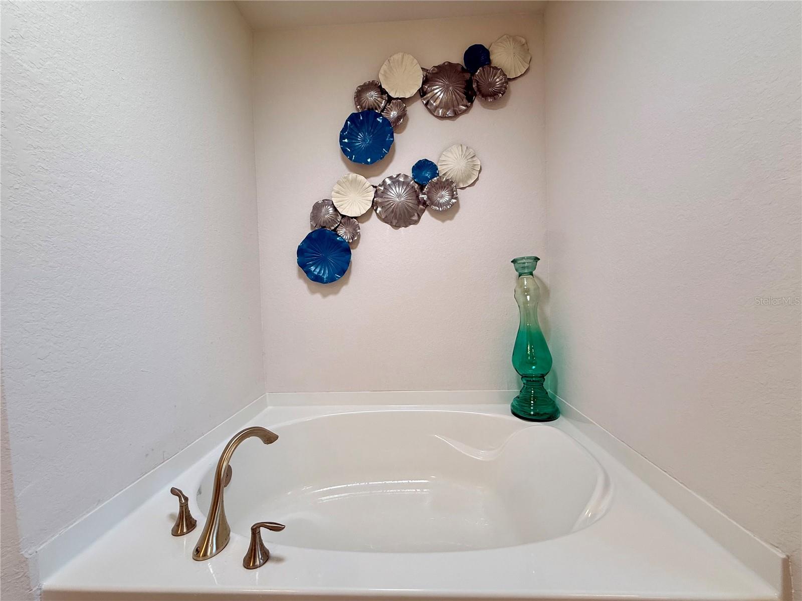 Image 35 of 53 For 9832 46th Court