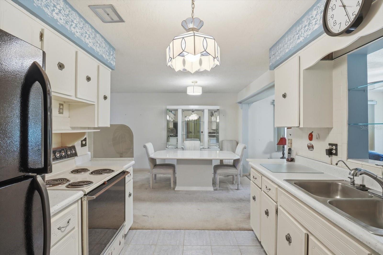 Image 16 of 45 For 73 Tyler Street