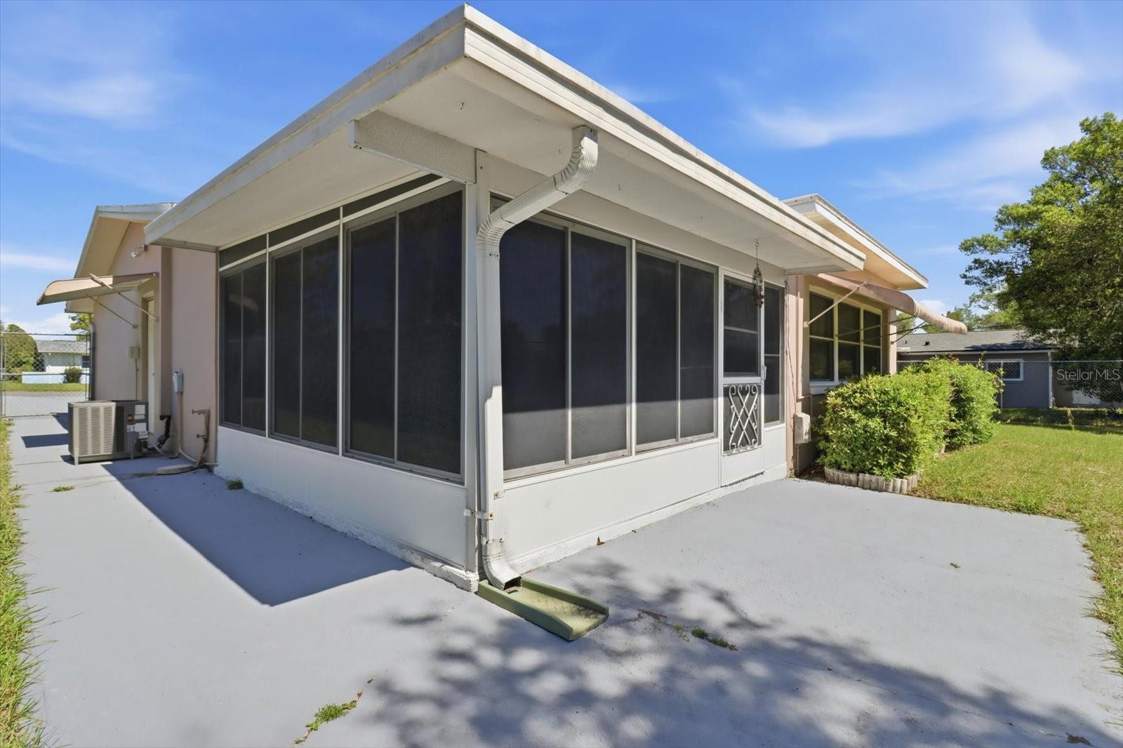 Image 36 of 45 For 73 Tyler Street