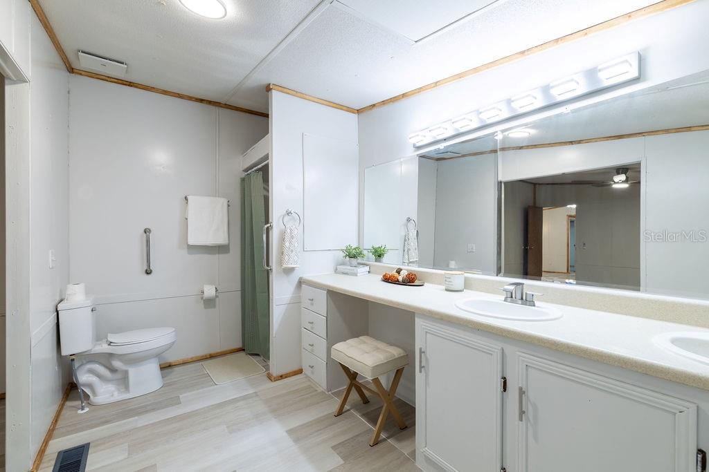 Image 33 of 92 For 9591 87th Place