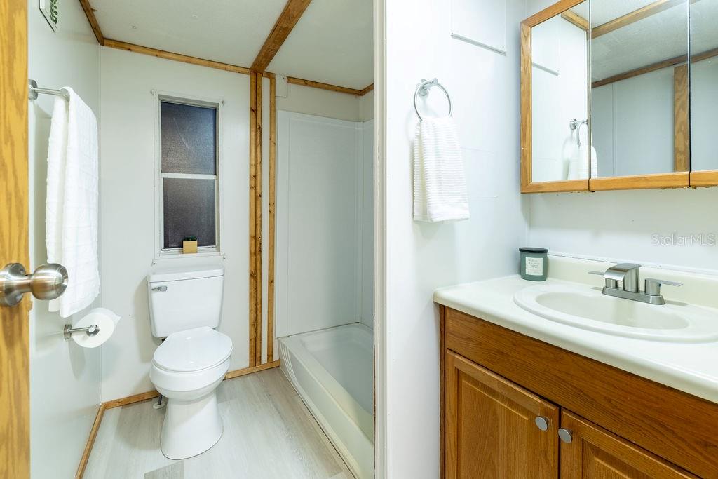 Image 40 of 92 For 9591 87th Place