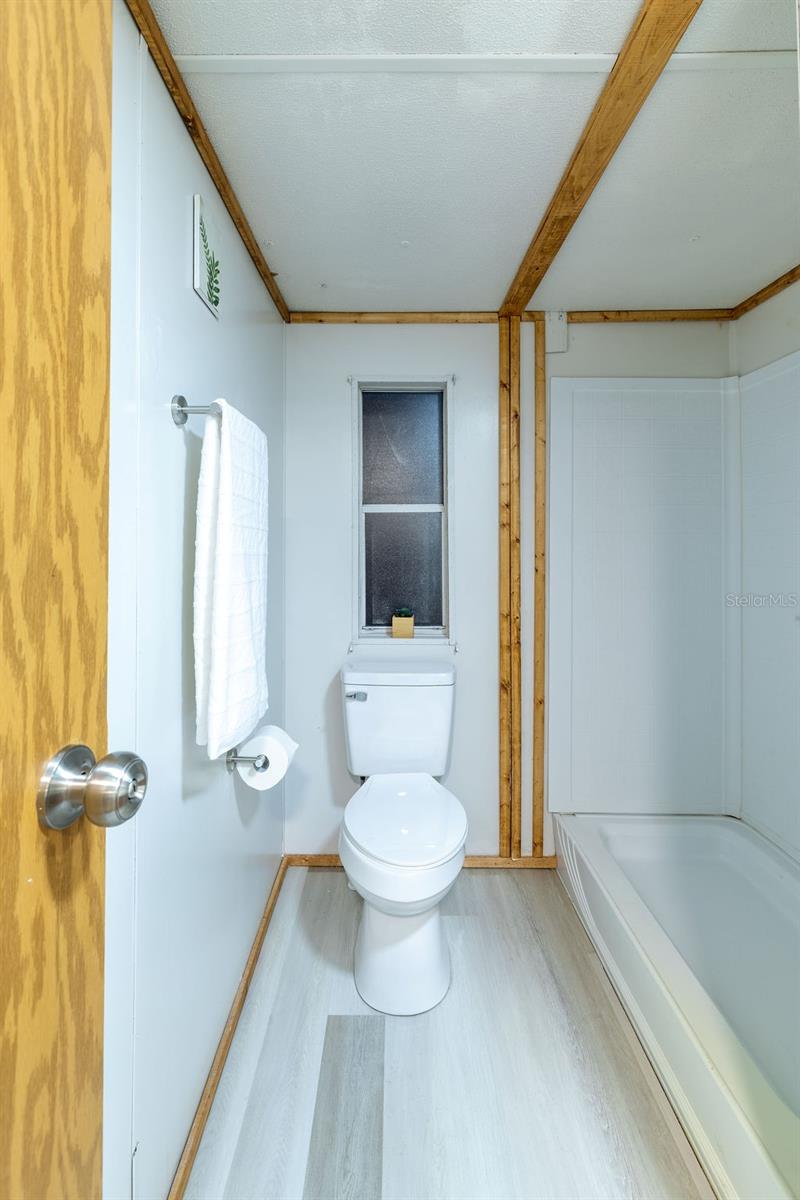 Image 44 of 92 For 9591 87th Place