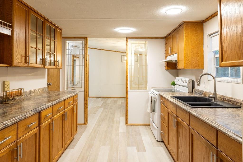 Image 7 of 92 For 9591 87th Place