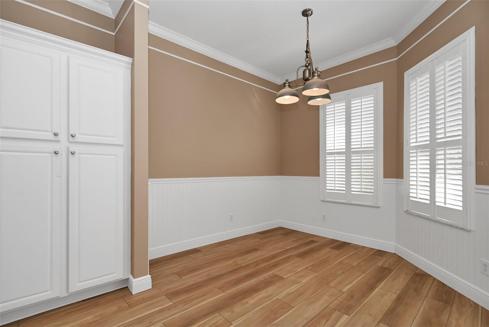 Image 12 of 29 For 17 Elder Court E