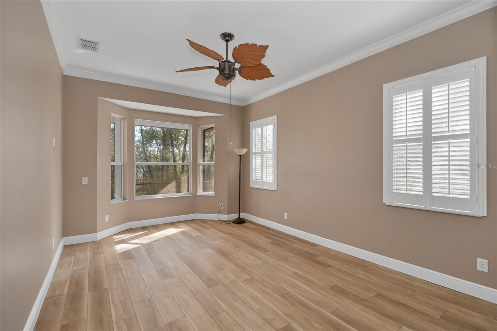 Image 15 of 29 For 17 Elder Court E