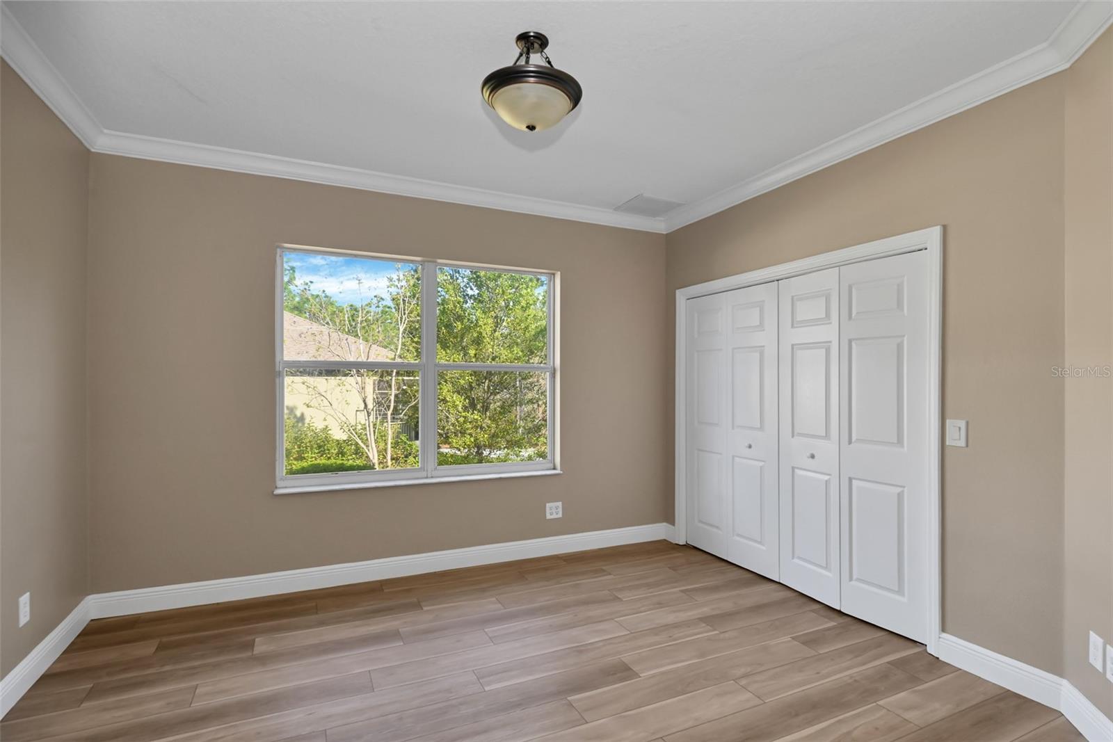 Image 19 of 29 For 17 Elder Court E