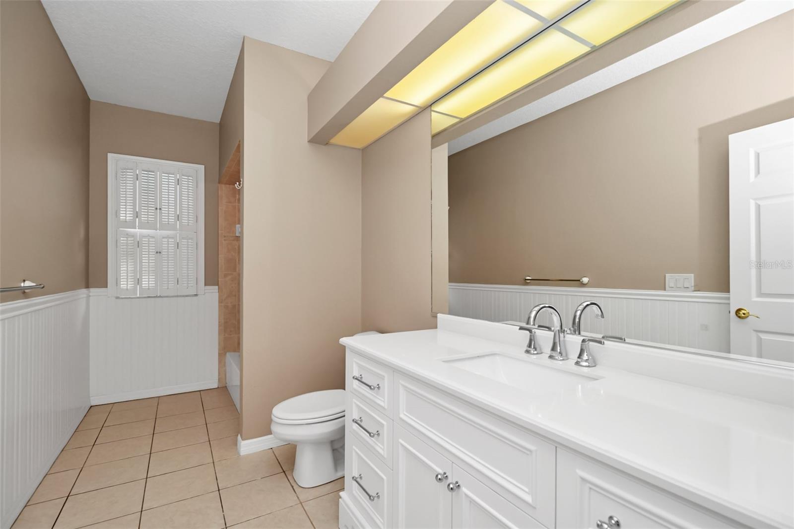 Image 21 of 29 For 17 Elder Court E