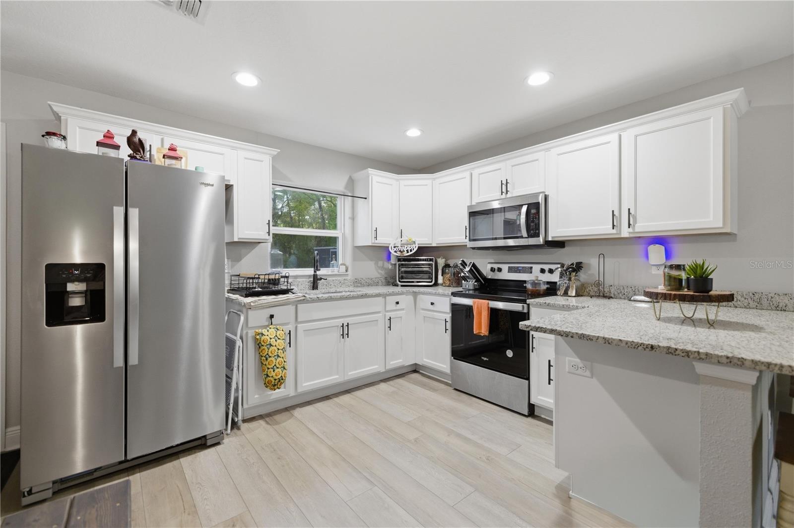 Image 12 of 20 For 15541 13th Lane