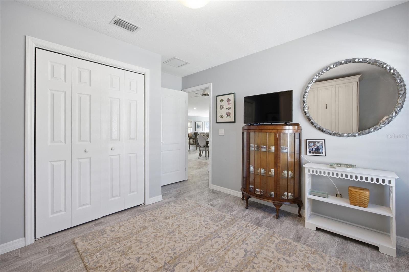 Image 12 of 54 For 6120 Landings Boulevard