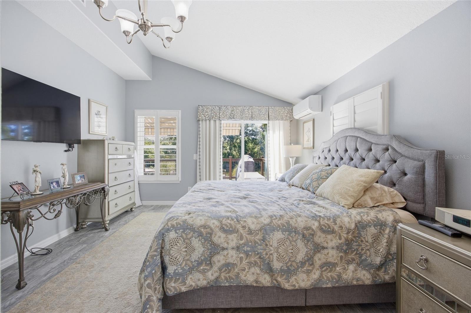 Image 18 of 54 For 6120 Landings Boulevard