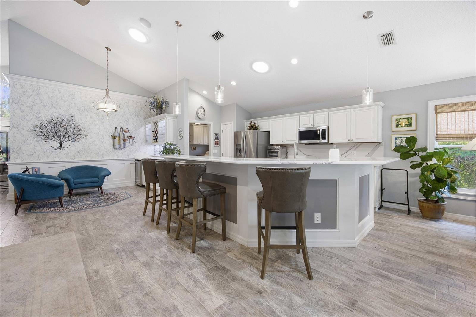 Image 25 of 54 For 6120 Landings Boulevard