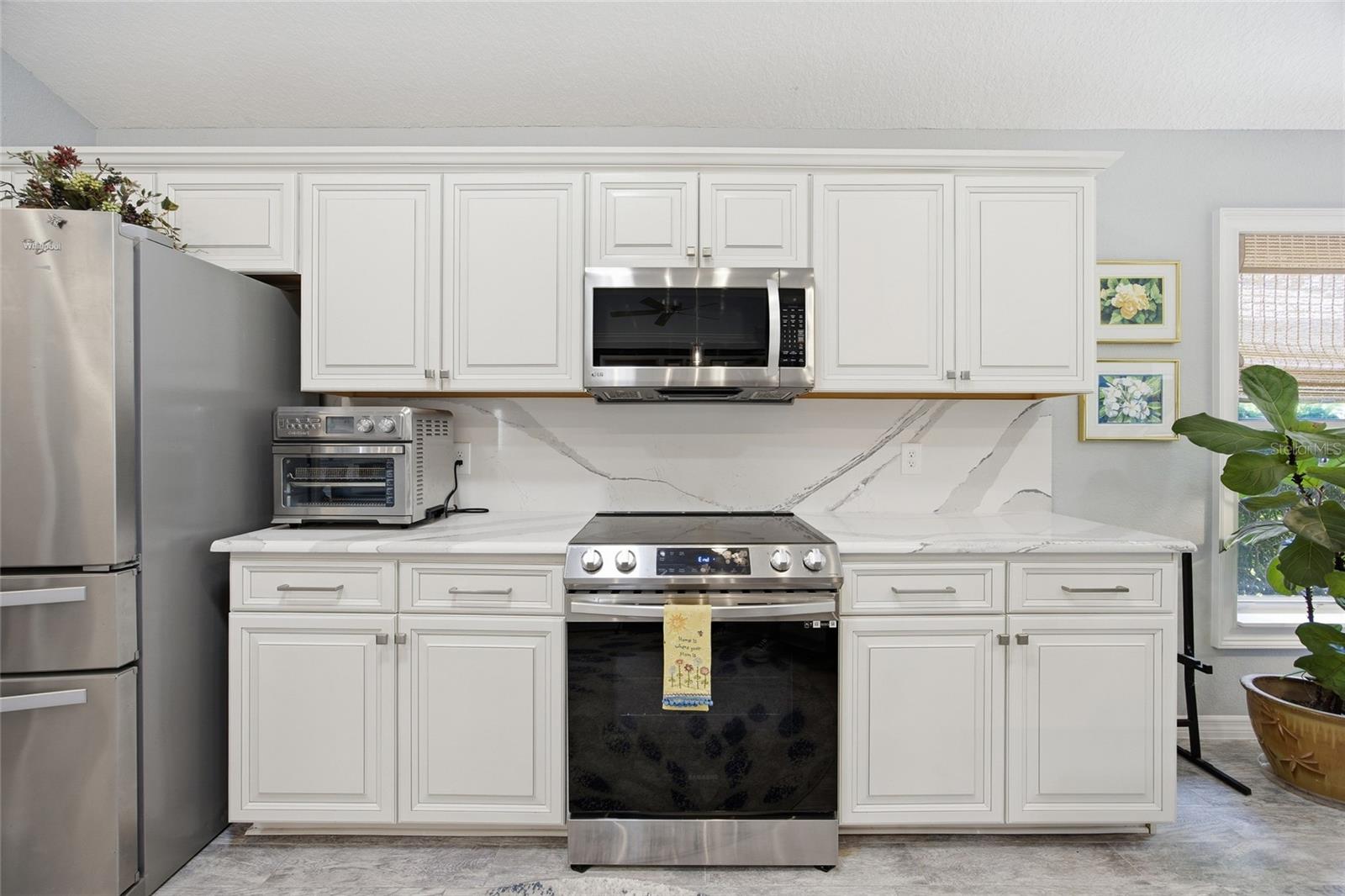 Image 28 of 54 For 6120 Landings Boulevard