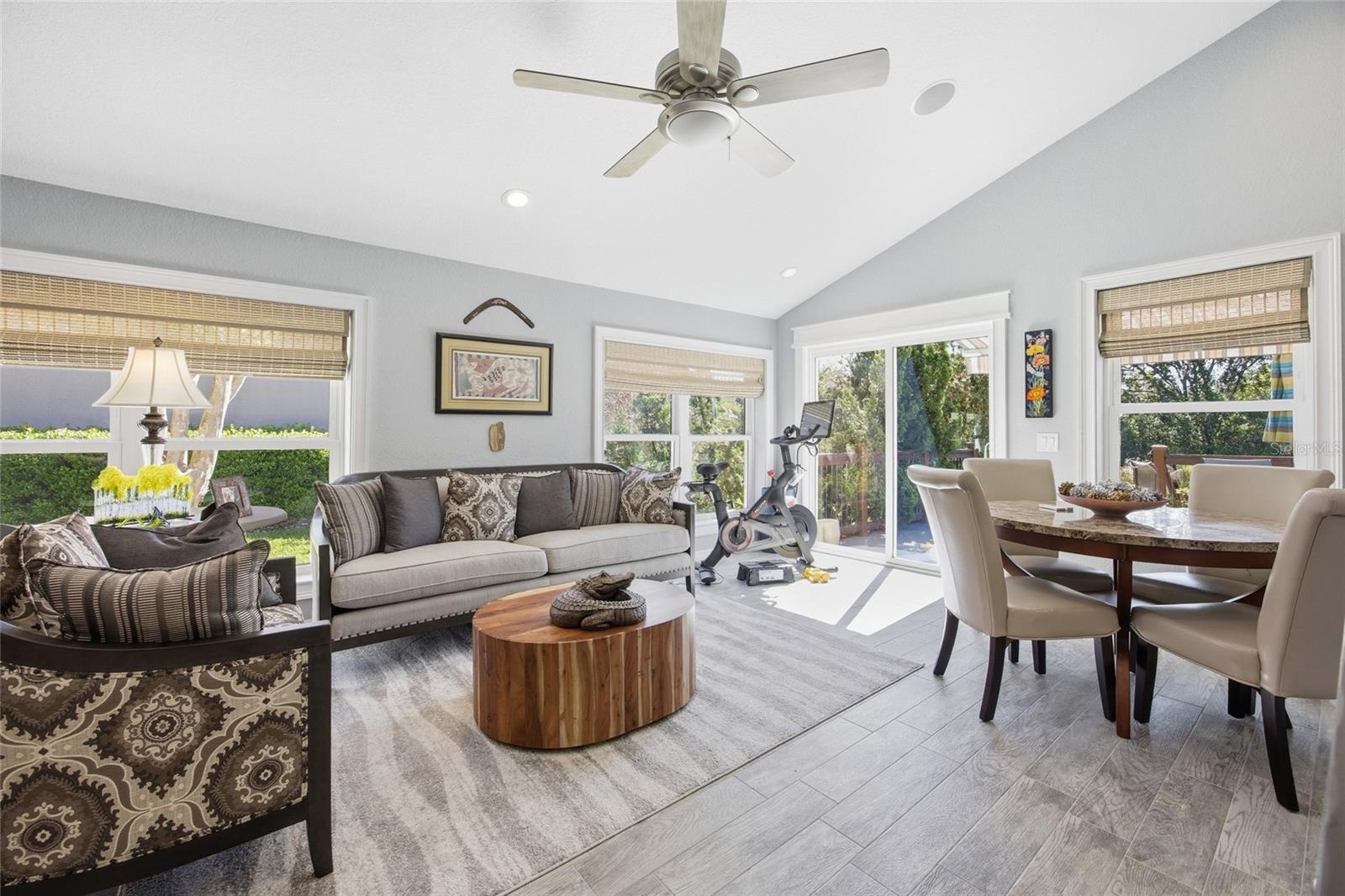 Image 33 of 54 For 6120 Landings Boulevard