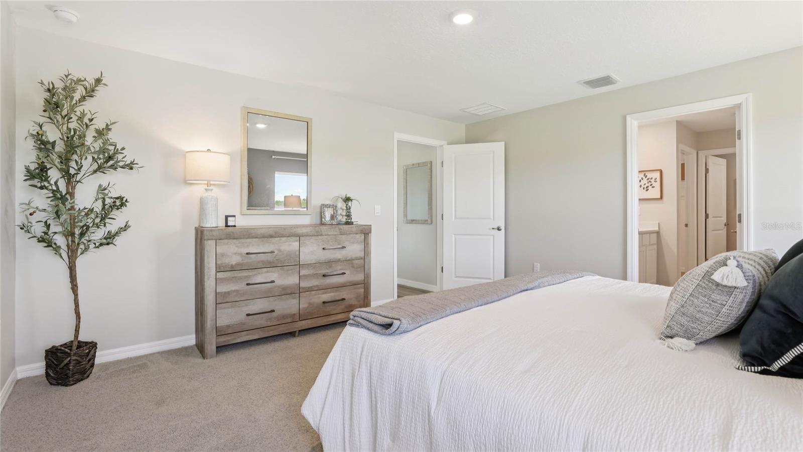 Image 16 of 29 For 11085 167th Terrace