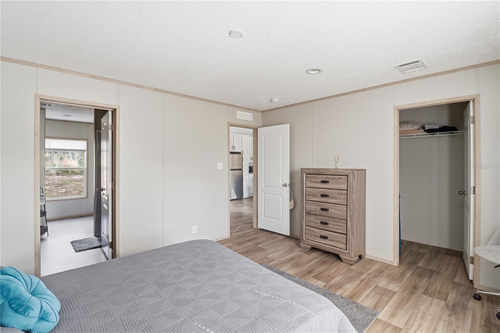 Image 18 of 43 For 4959 178th Terrace