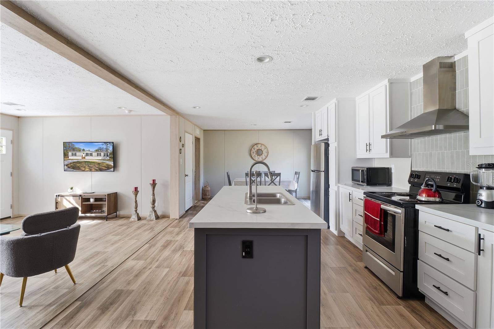 Image 8 of 43 For 4959 178th Terrace