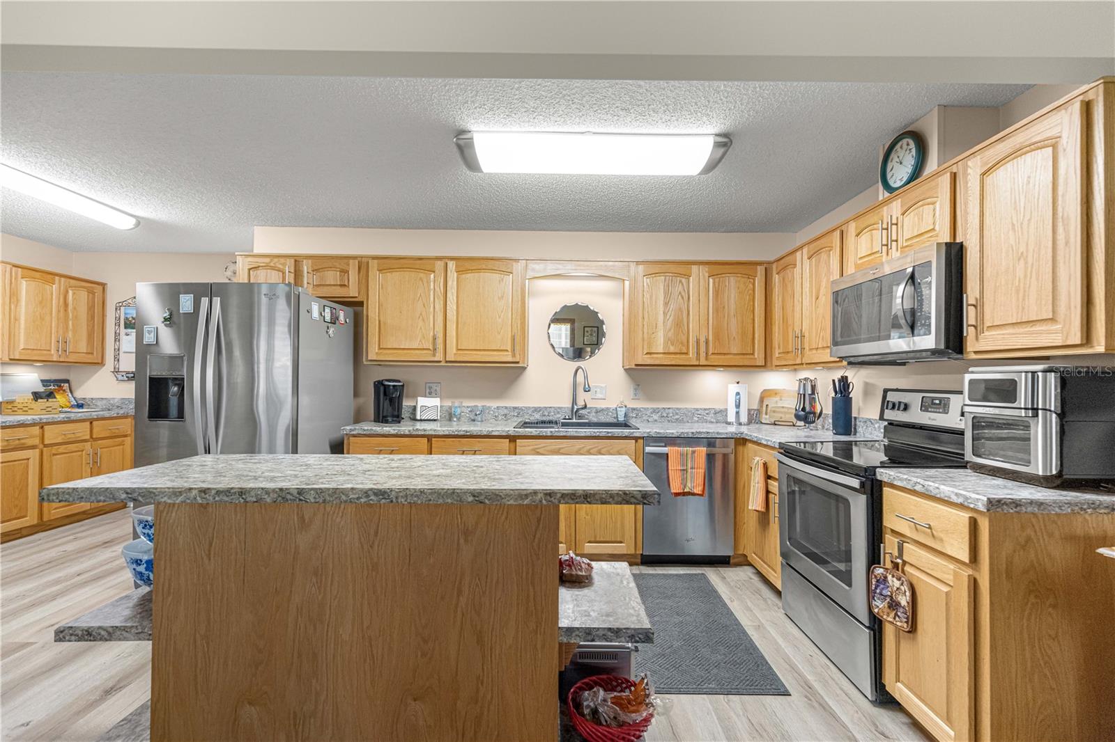 Image 18 of 52 For 8671 97th Street G