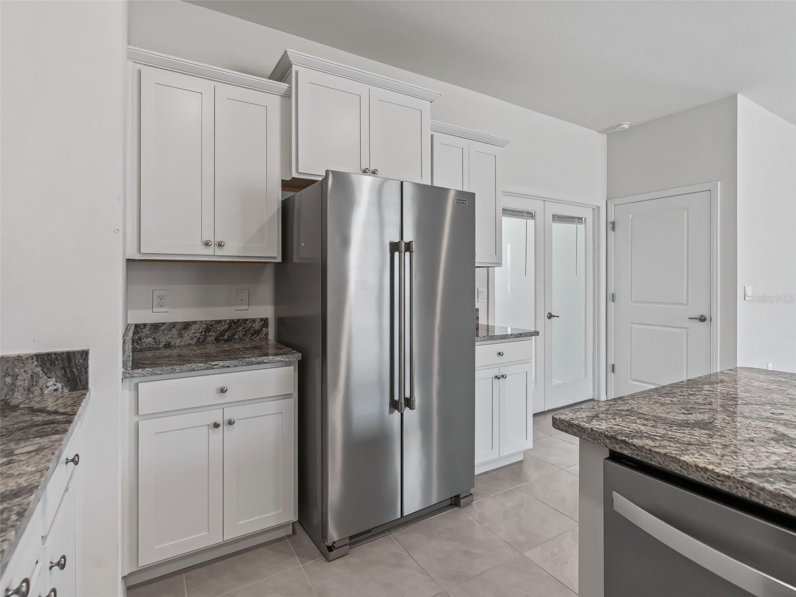 Image 12 of 45 For 5536 40th Loop