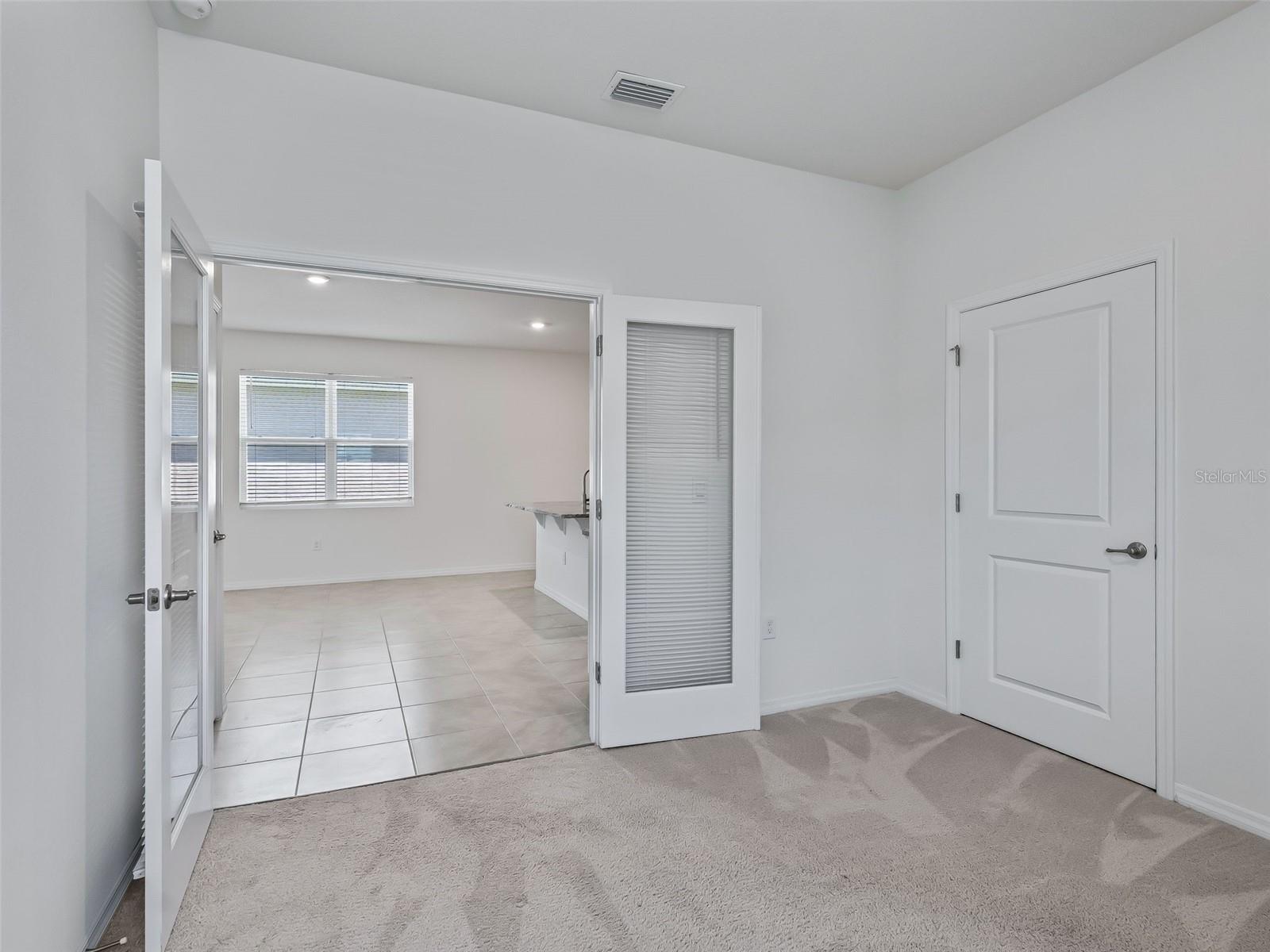 Image 18 of 45 For 5536 40th Loop