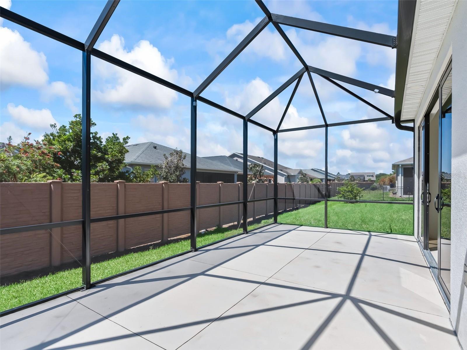 Image 32 of 45 For 5536 40th Loop