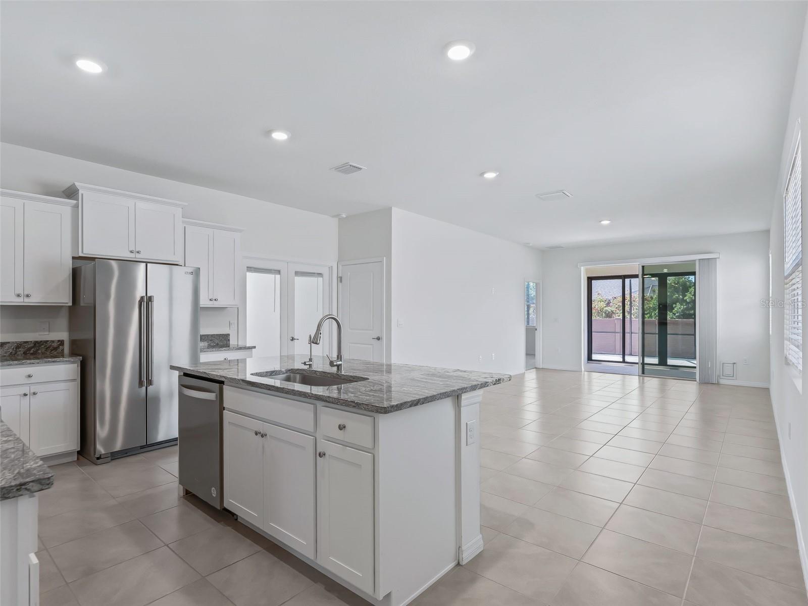 Image 8 of 45 For 5536 40th Loop