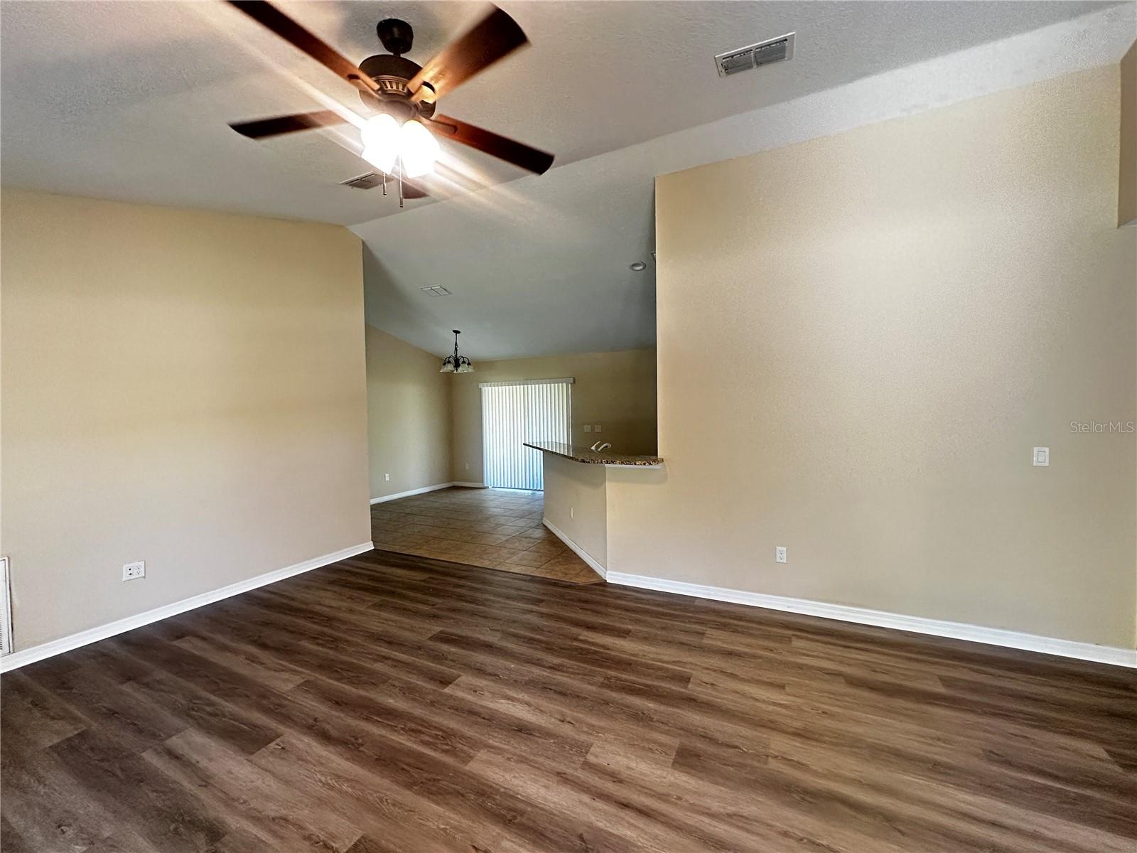 Image 4 of 9 For 18 Pine Circle