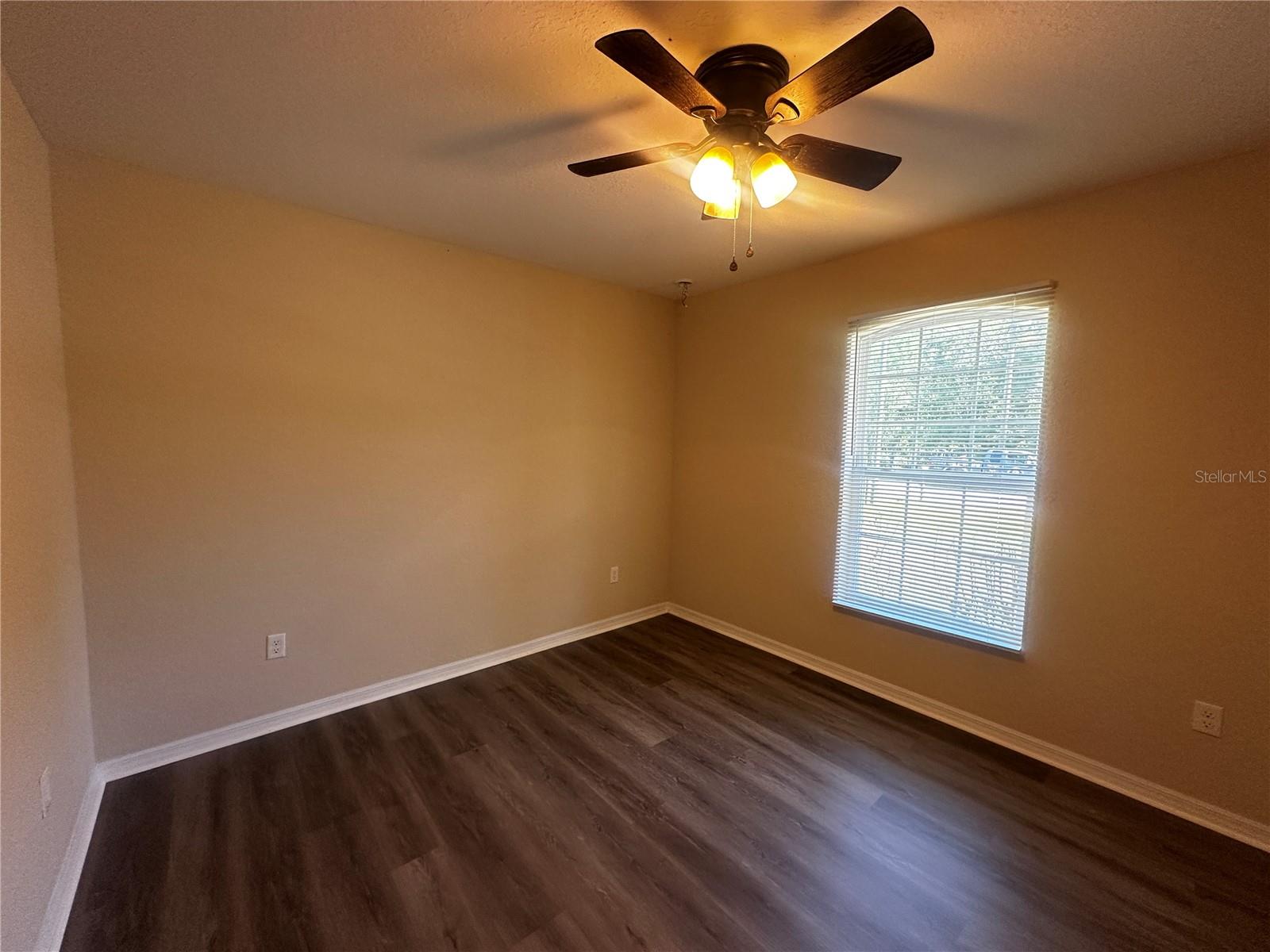 Image 8 of 9 For 18 Pine Circle