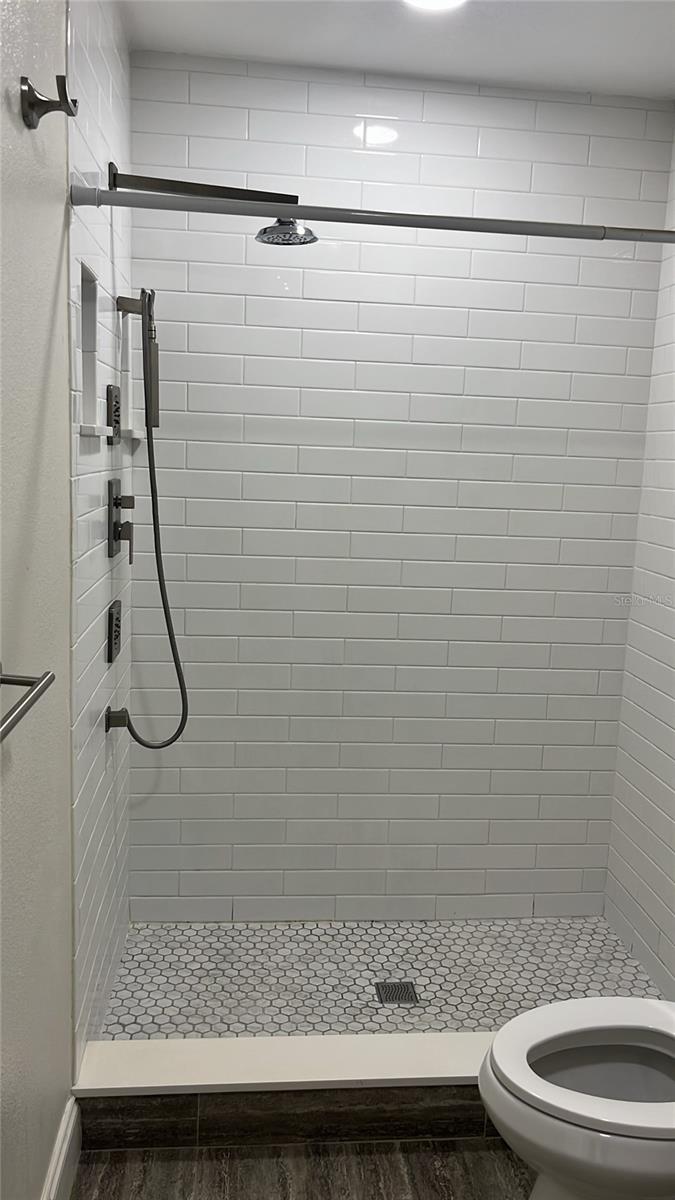 Image 11 of 13 For 12325 72nd Ave