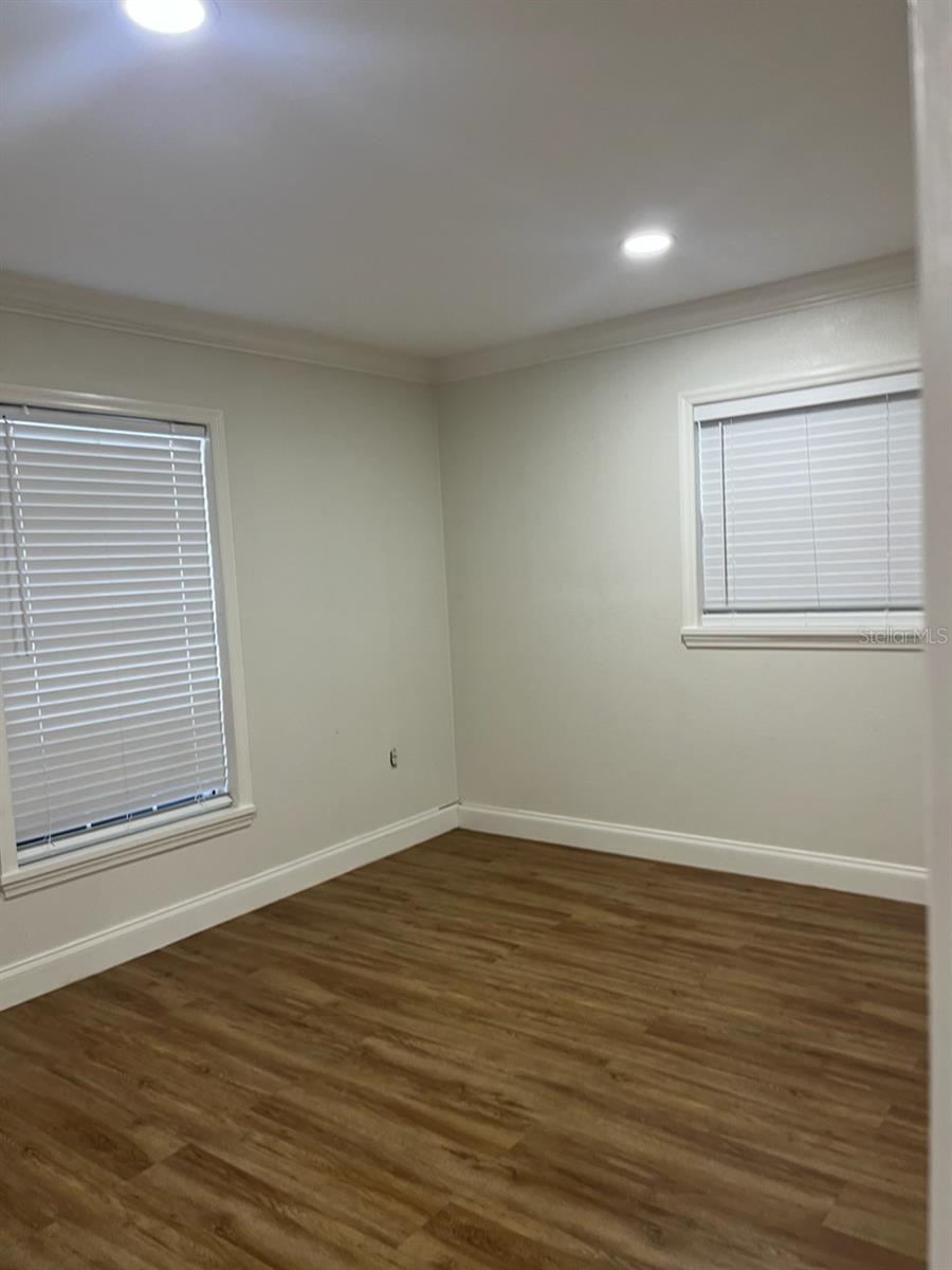 Image 8 of 13 For 12325 72nd Ave