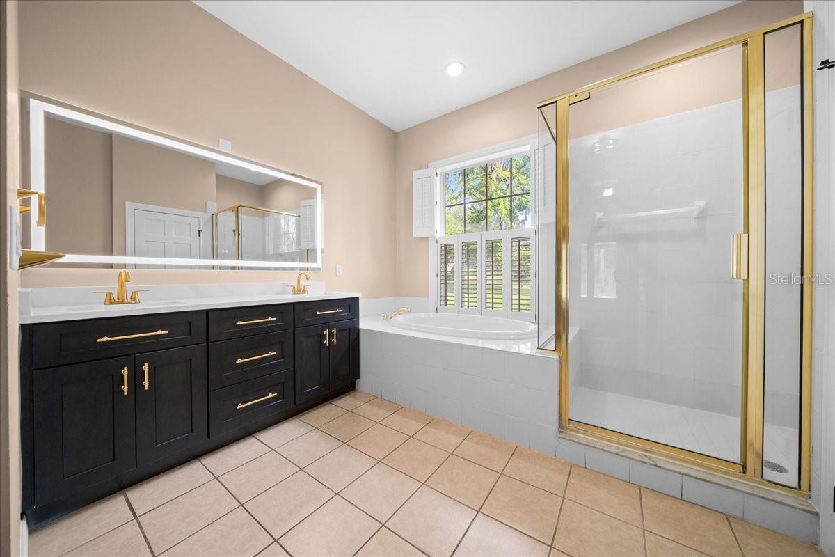 Image 15 of 53 For 4220 20th Avenue