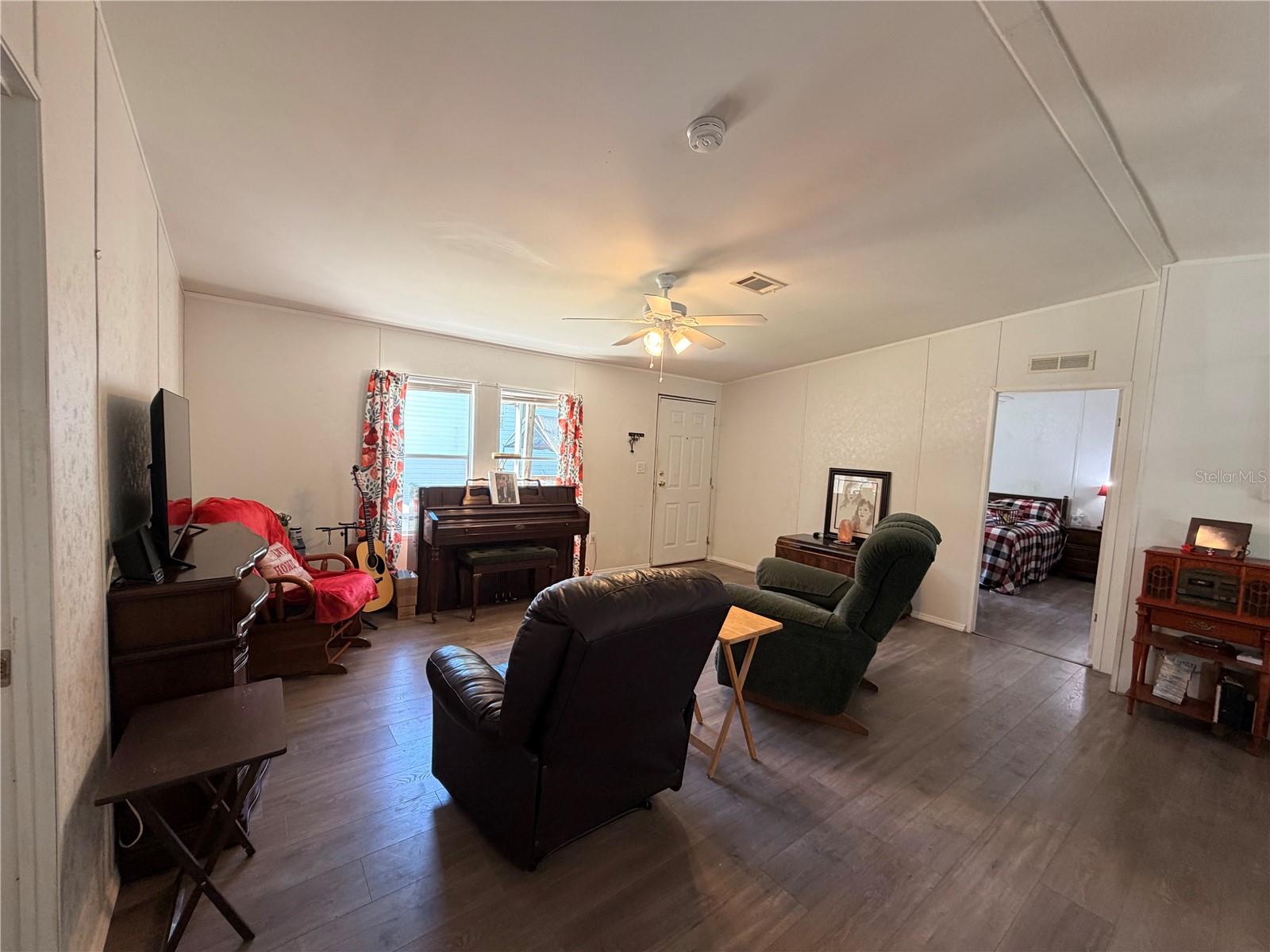 Image 9 of 31 For 11440 Cr 675w