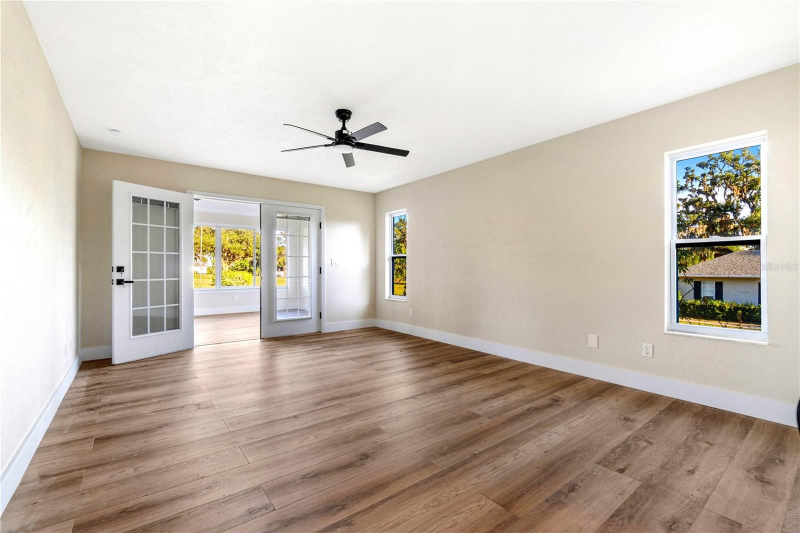 Image 14 of 28 For 5391 Nw 76th Court