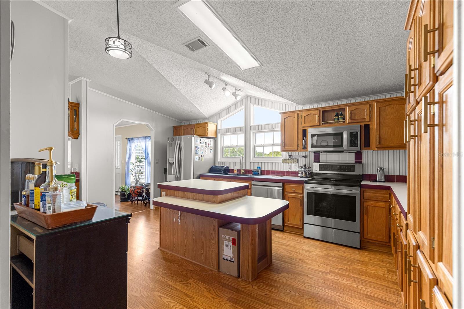 Image 11 of 37 For 9630 165th Lane