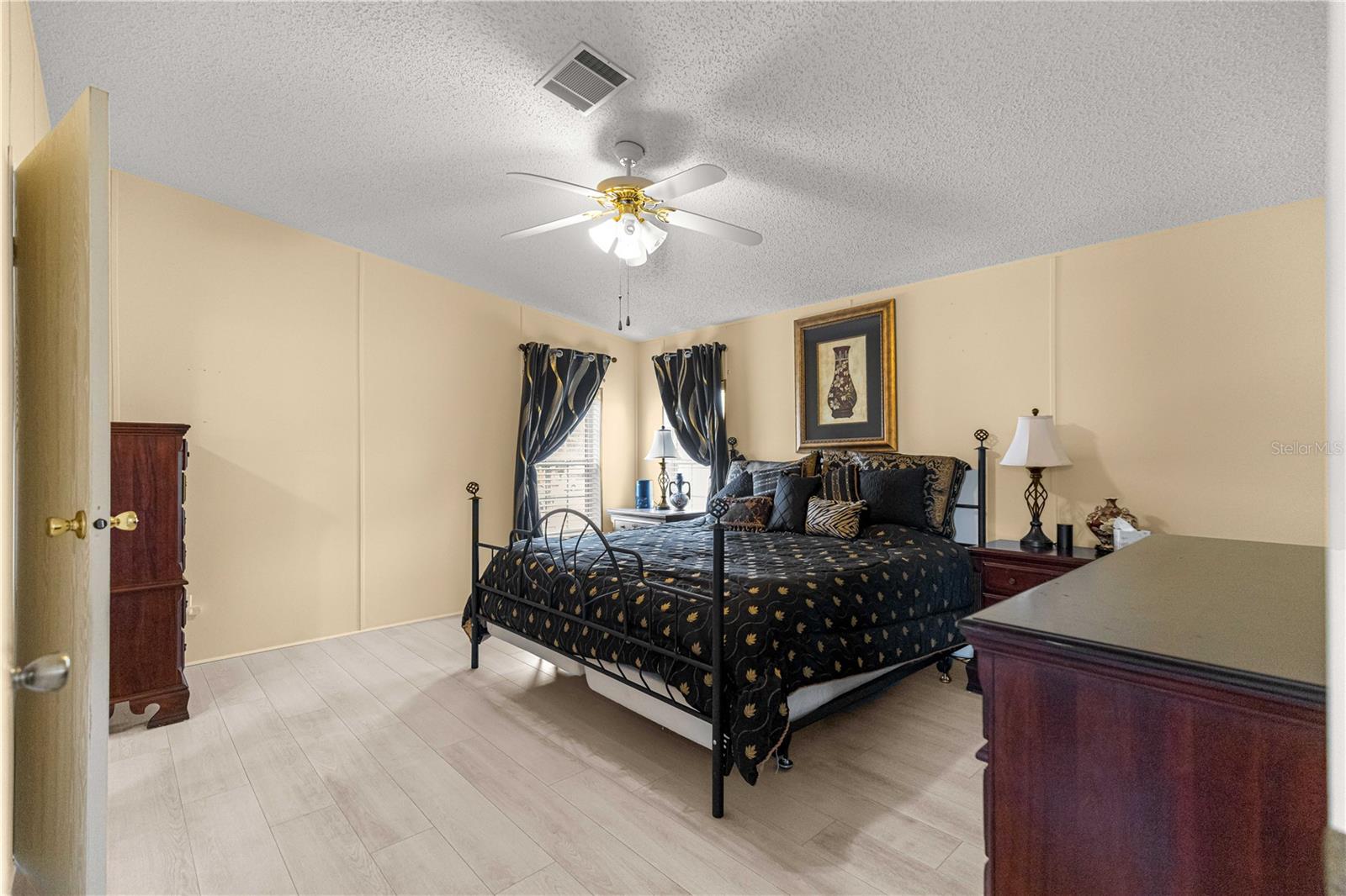 Image 14 of 37 For 9630 165th Lane