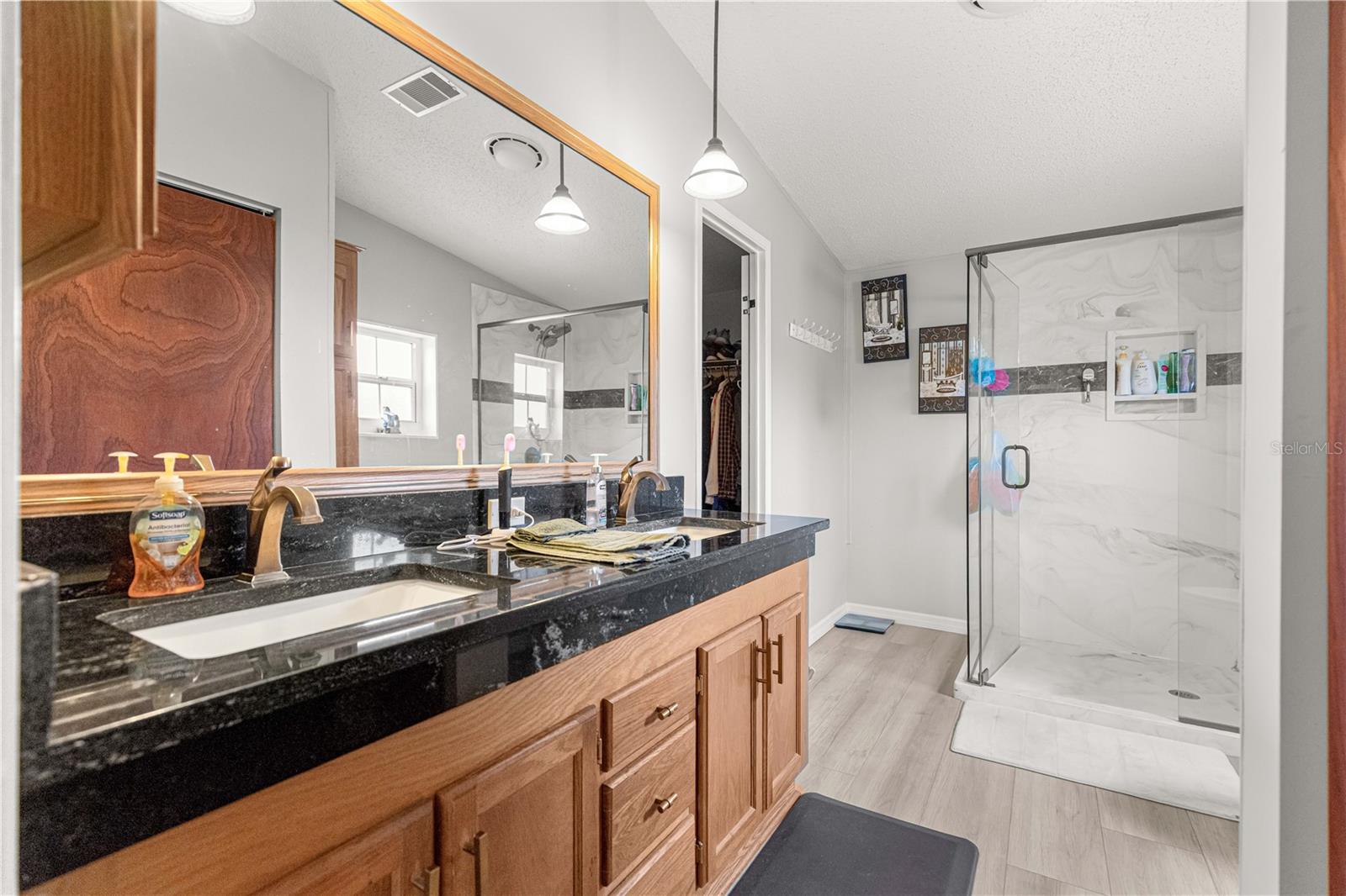 Image 15 of 37 For 9630 165th Lane