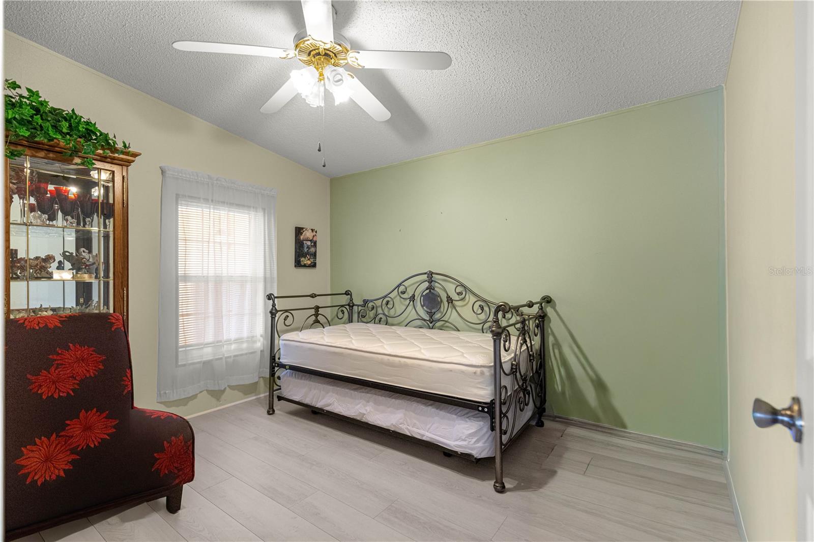 Image 22 of 37 For 9630 165th Lane