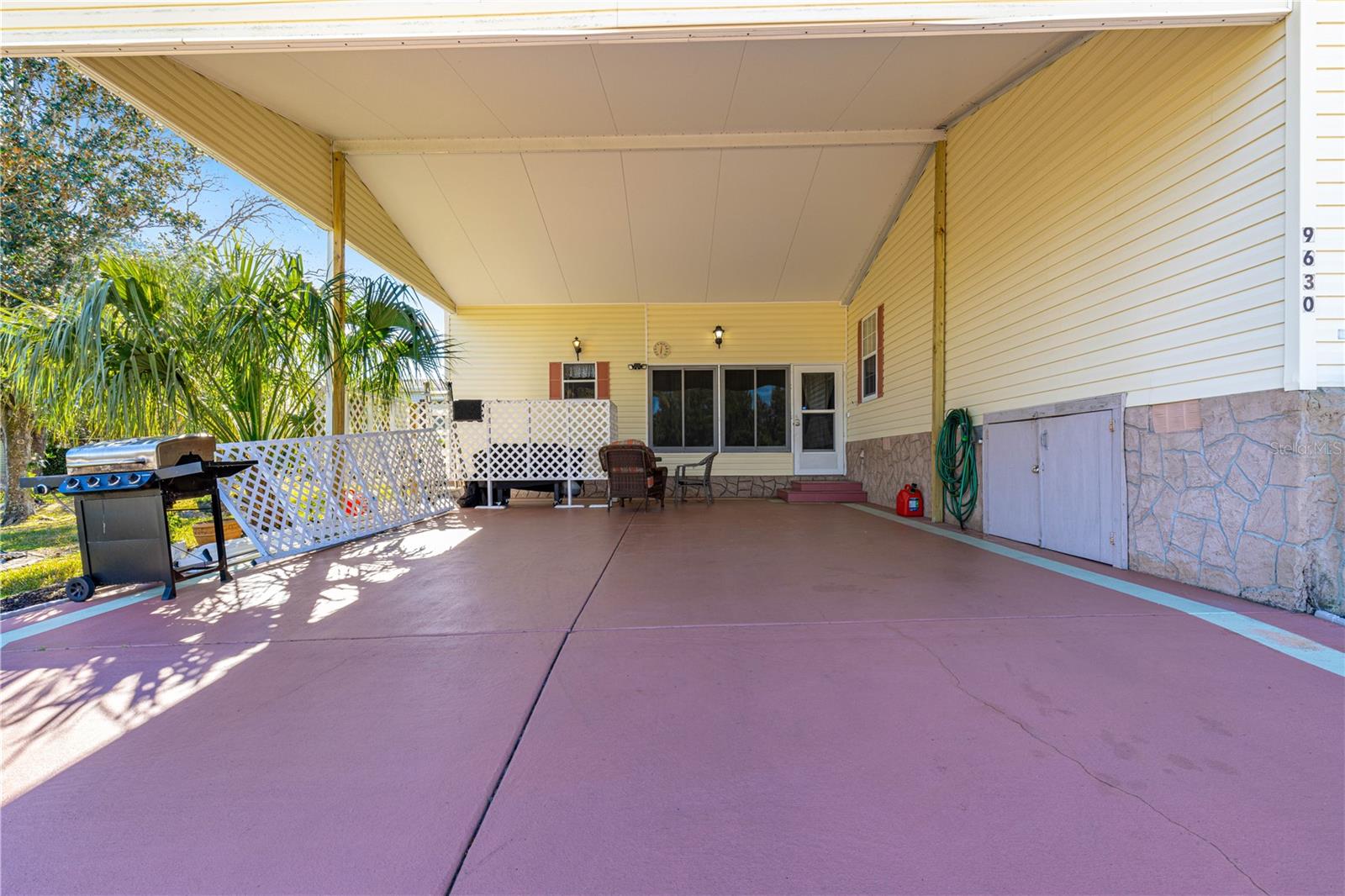 Image 30 of 37 For 9630 165th Lane