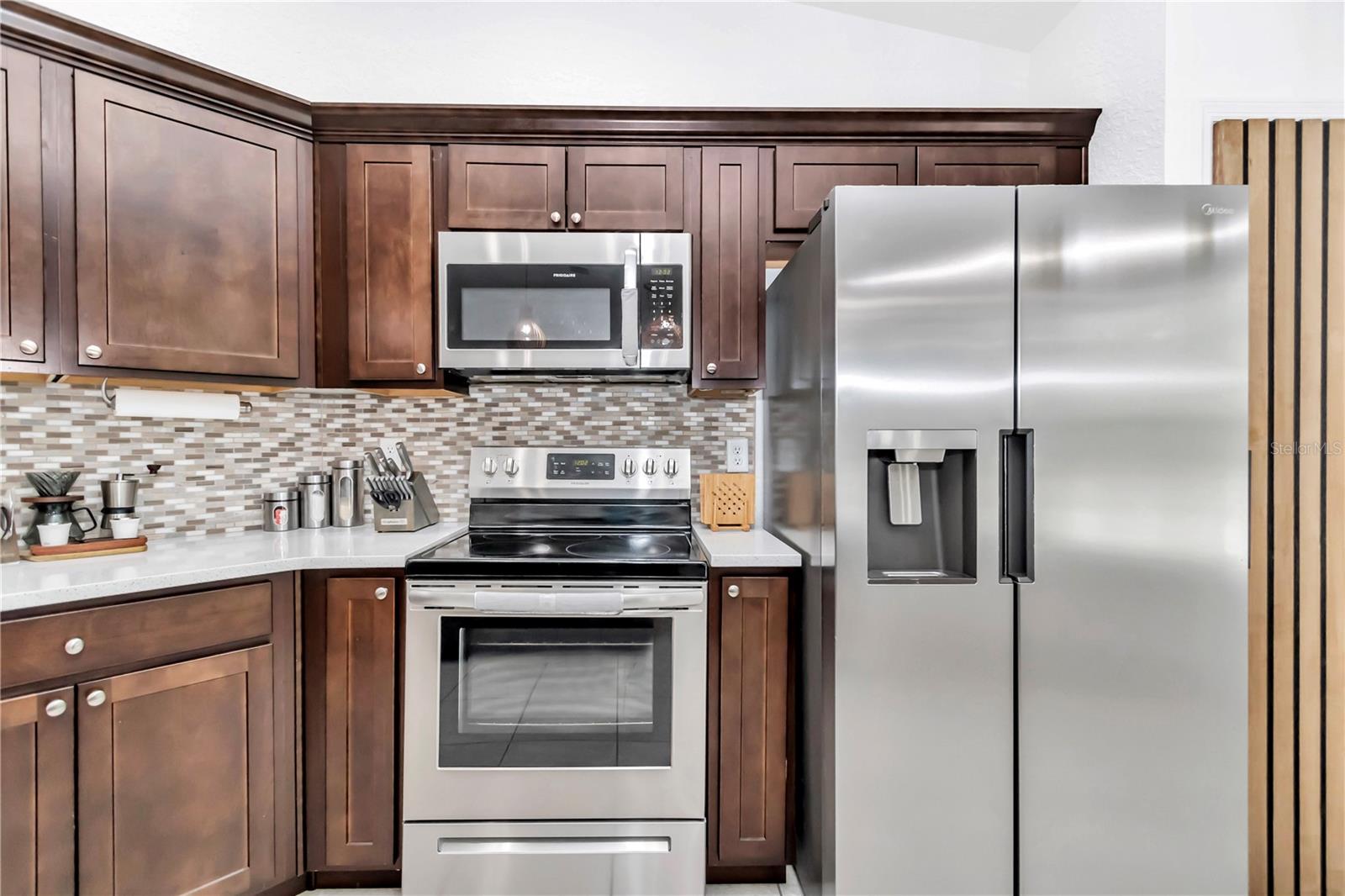 Image 17 of 48 For 5620 172nd Loop