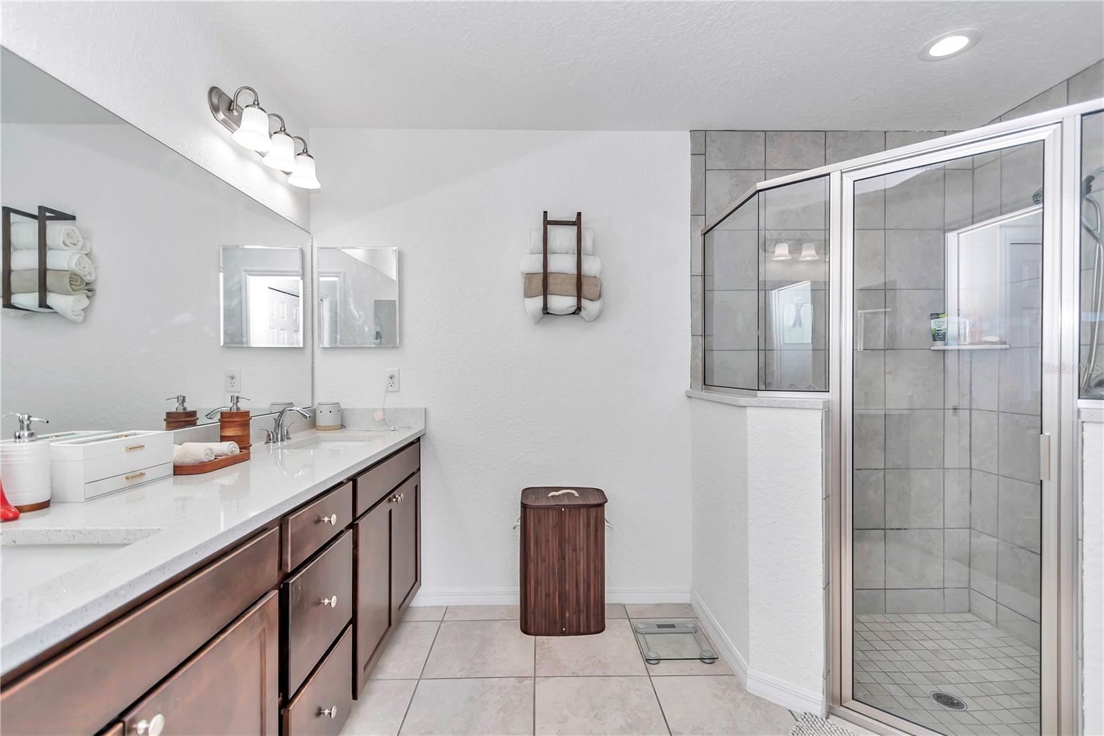 Image 33 of 48 For 5620 172nd Loop