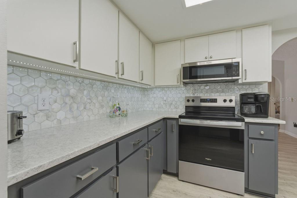 Image 14 of 60 For 8873 200th Circle