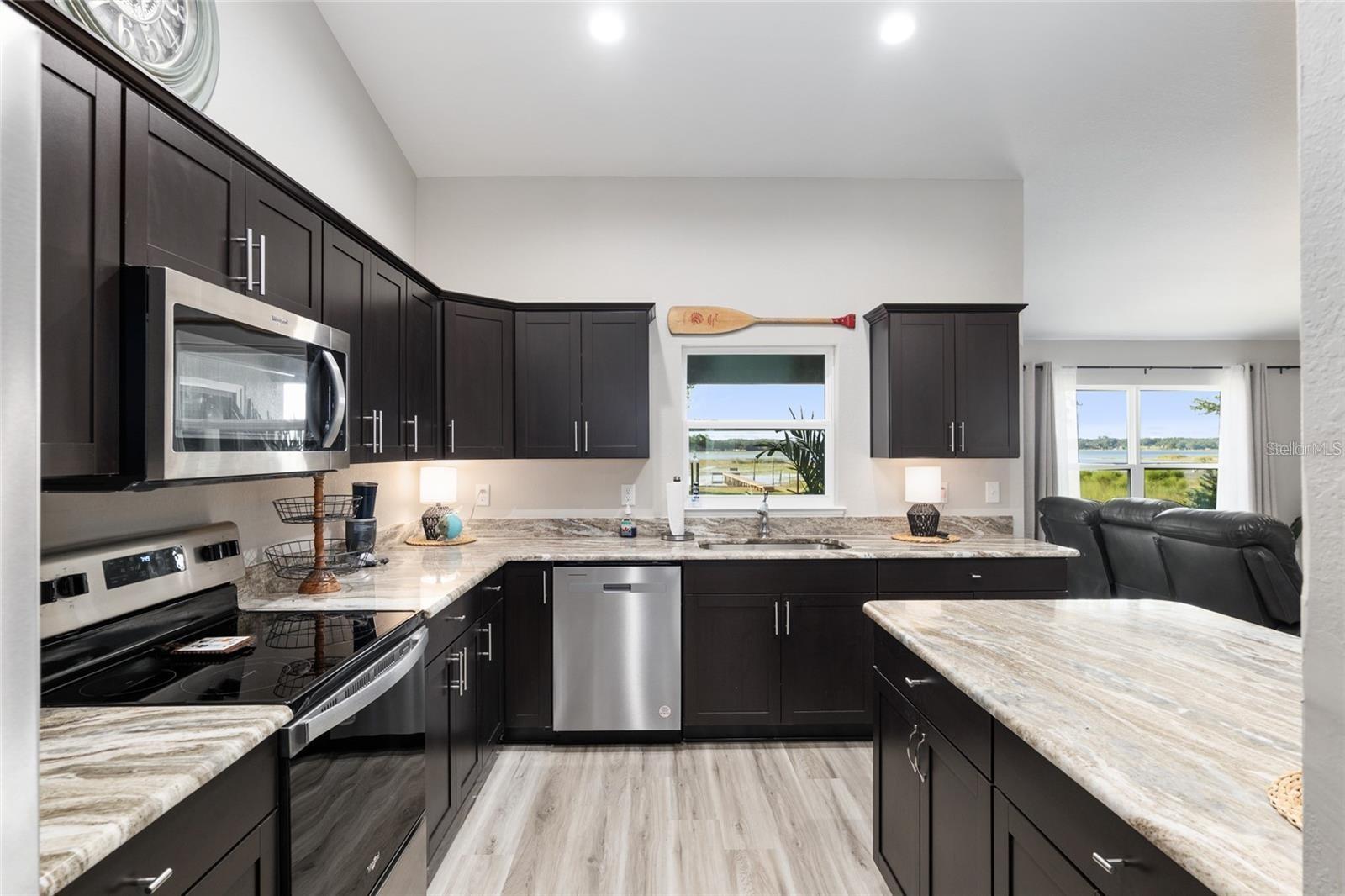 Image 11 of 44 For 9947 117th Street Road