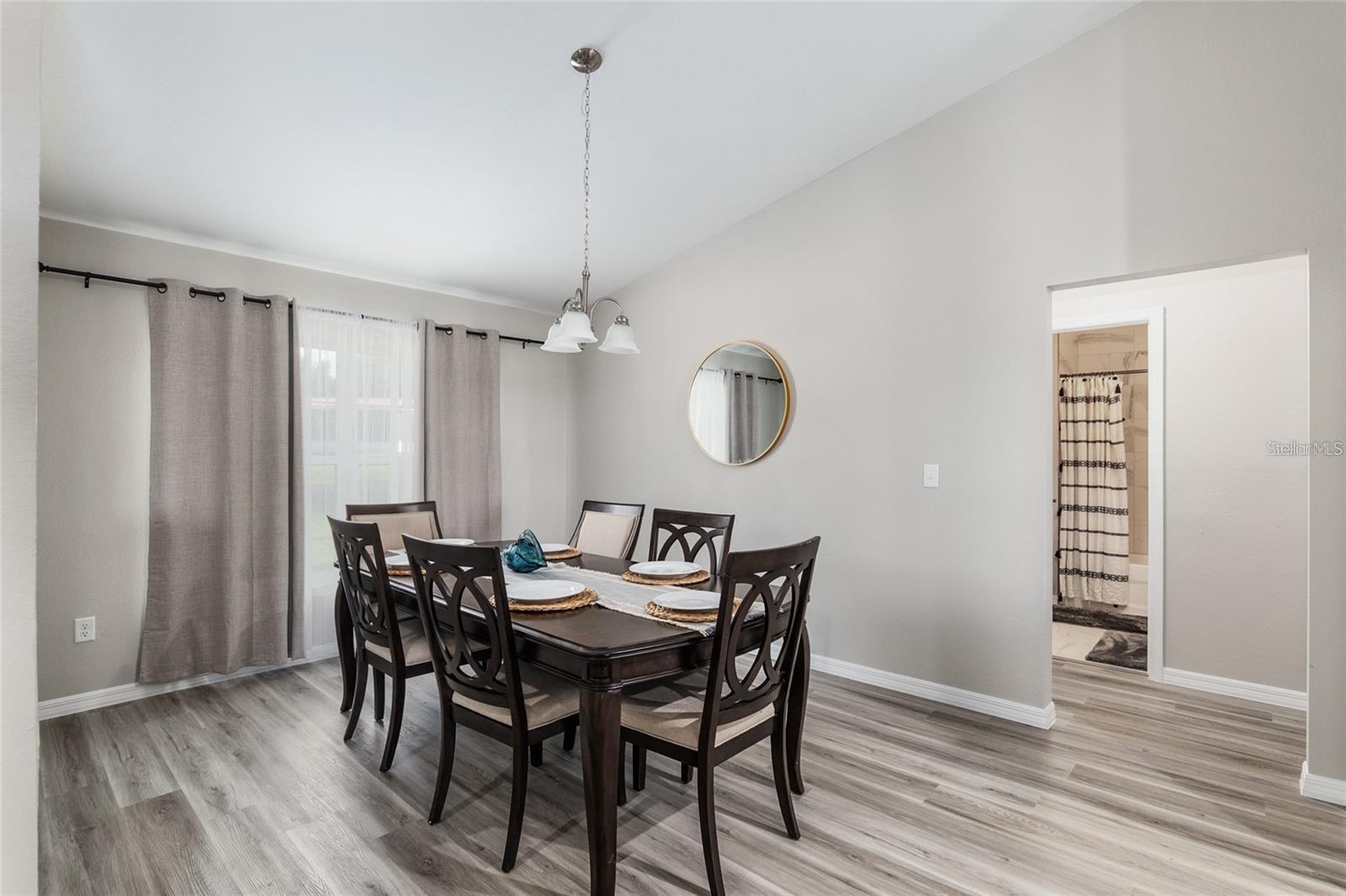 Image 19 of 44 For 9947 117th Street Road