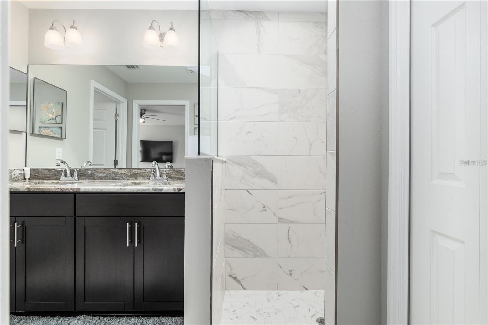 Image 25 of 44 For 9947 117th Street Road