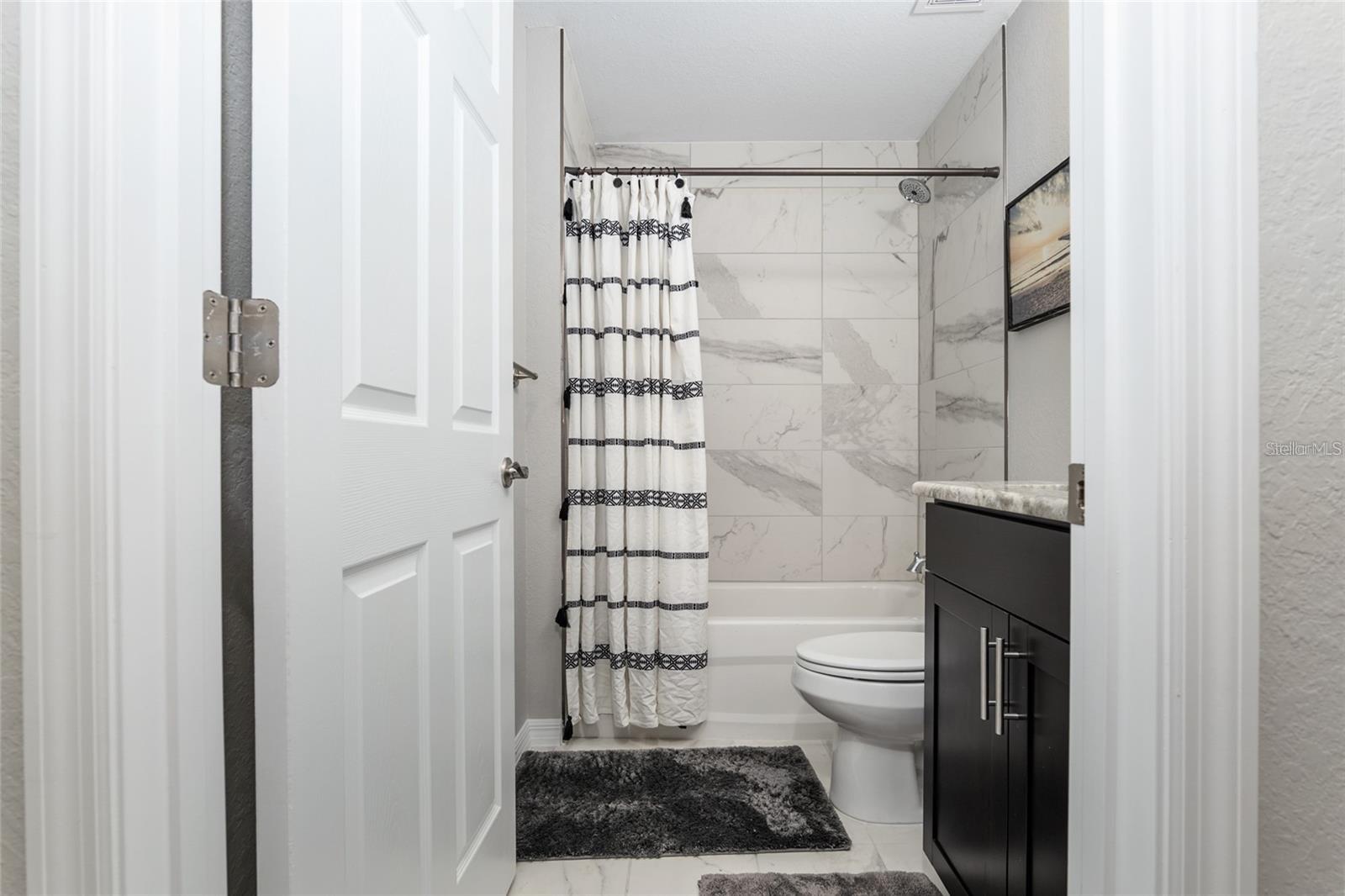 Image 33 of 44 For 9947 117th Street Road