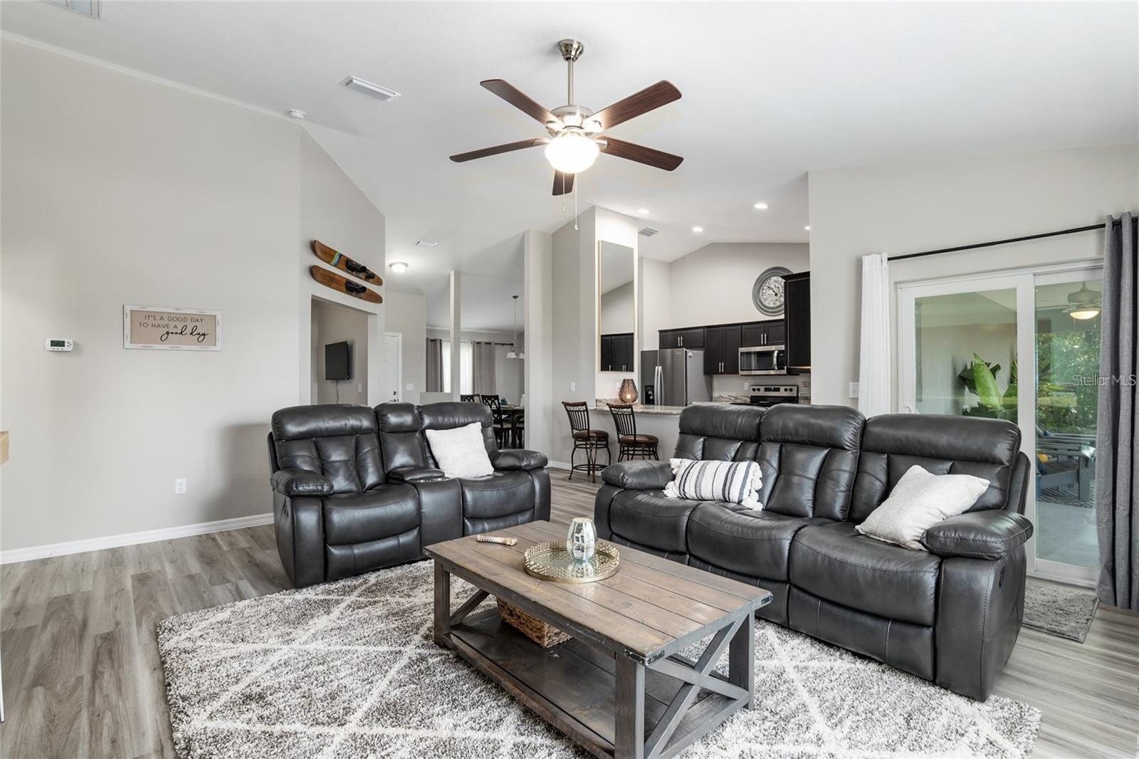 Image 5 of 44 For 9947 117th Street Road