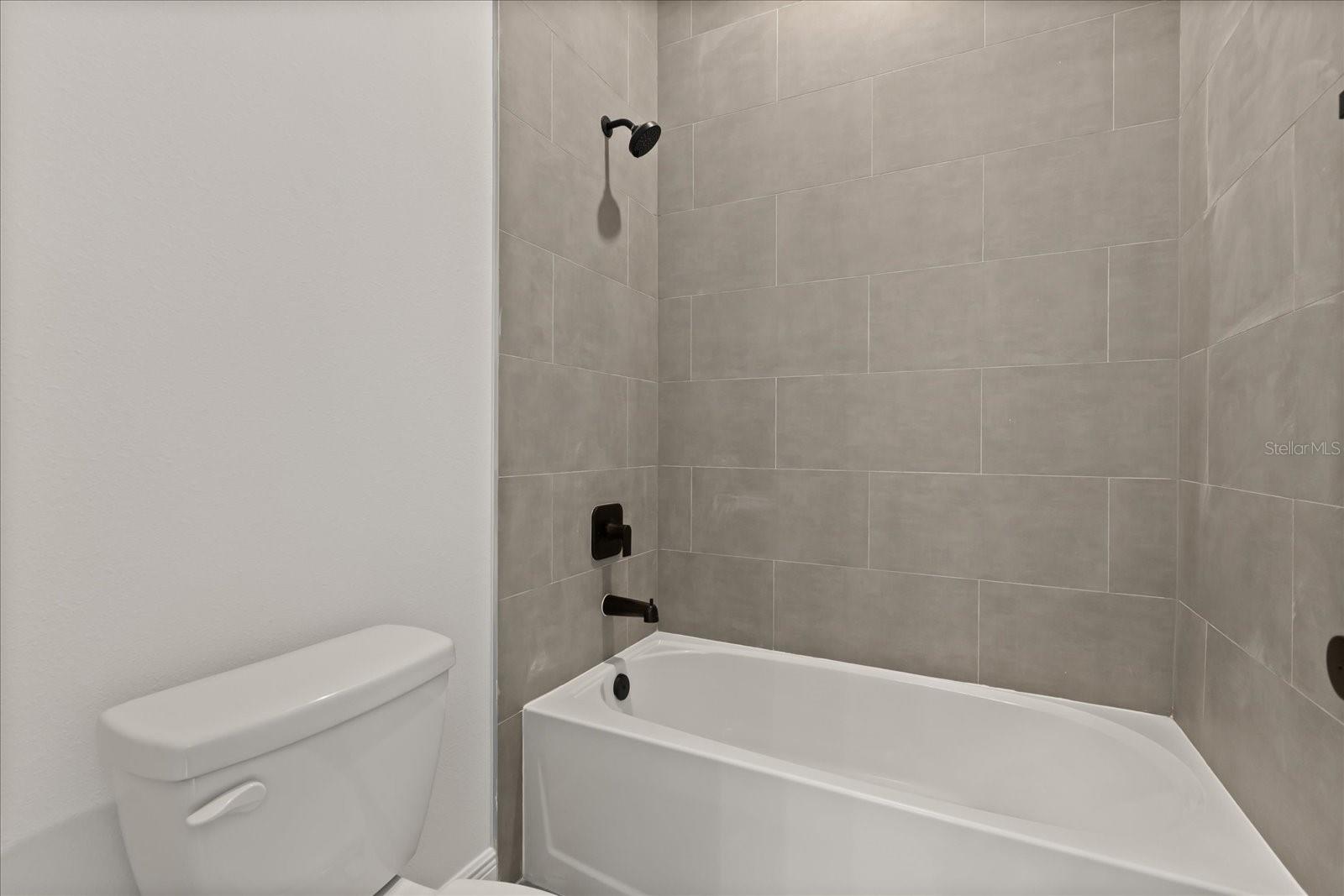 Image 18 of 33 For 9505 Cortlandt Drive