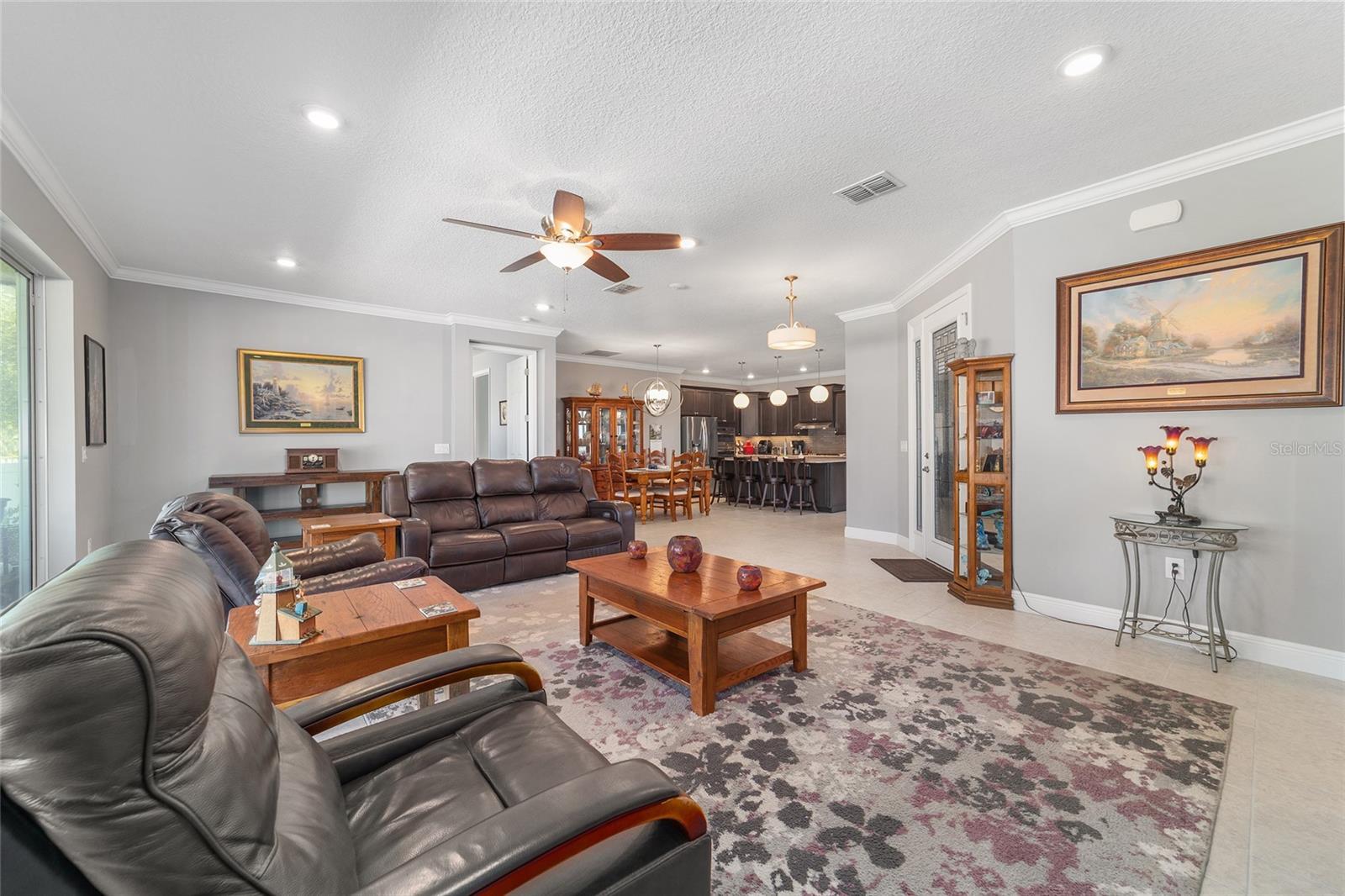 Image 18 of 47 For 8780 93rd Circle