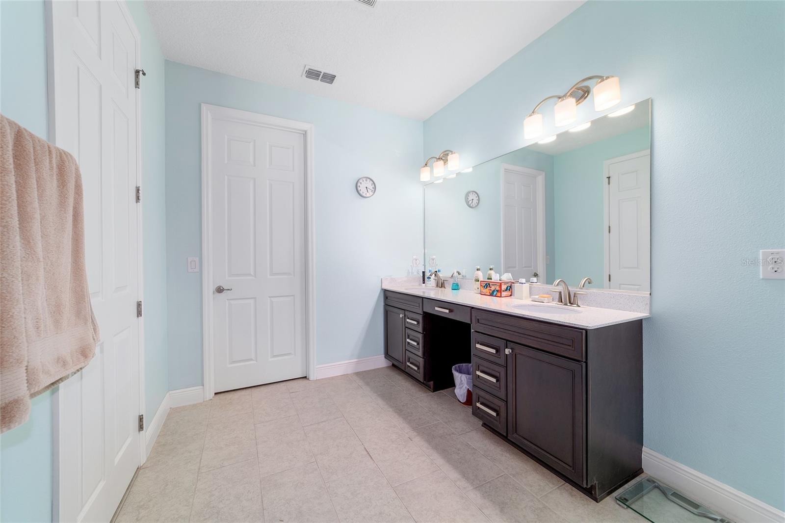 Image 33 of 47 For 8780 93rd Circle